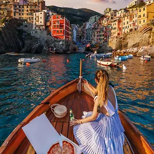 Mari - Between Land And Sea , Riomaggiore Italy