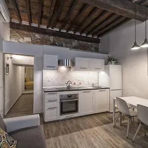 De 60 M² En Centro Histórico, Con 1 Habitación Apartamento Florencia